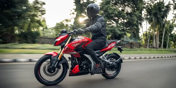 Pulsar NS400z